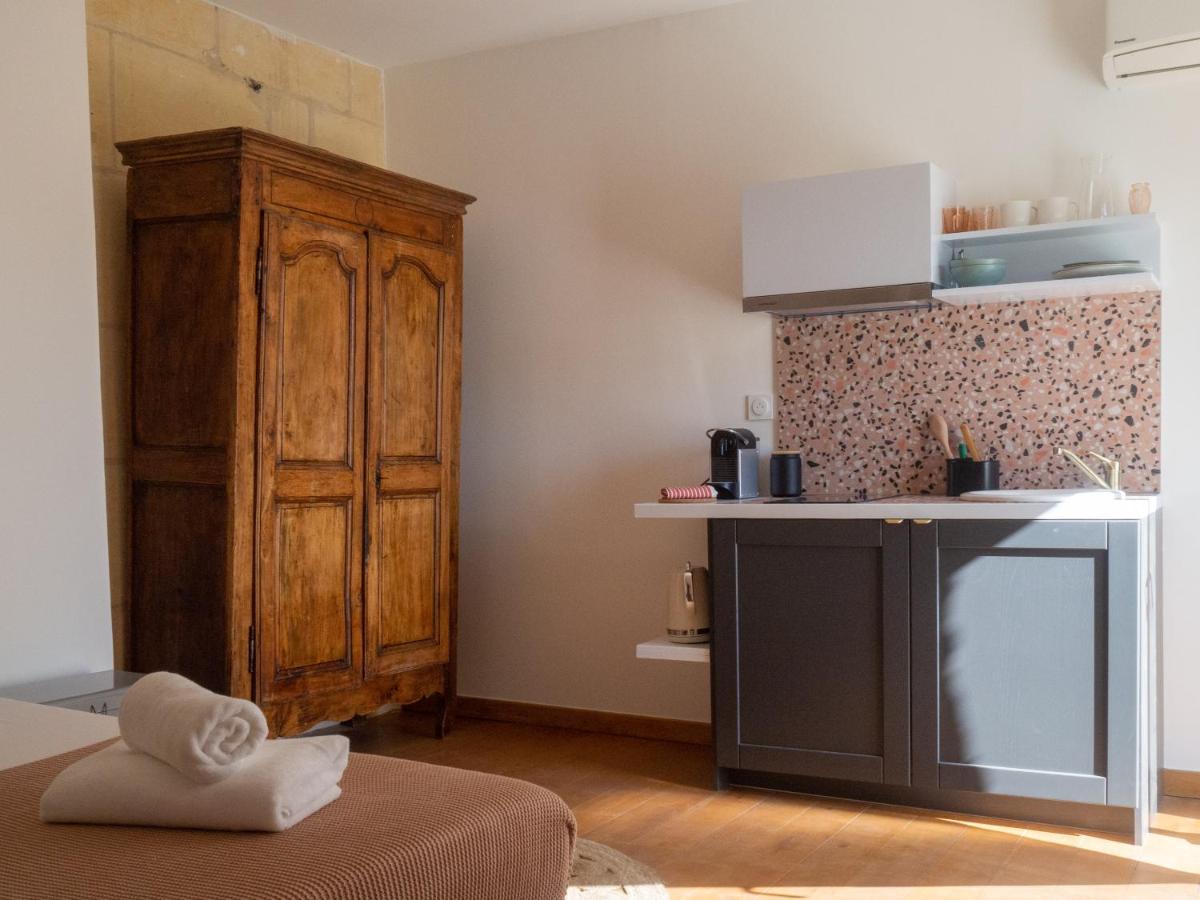 La Madeleine Arles Apartment Exterior foto
