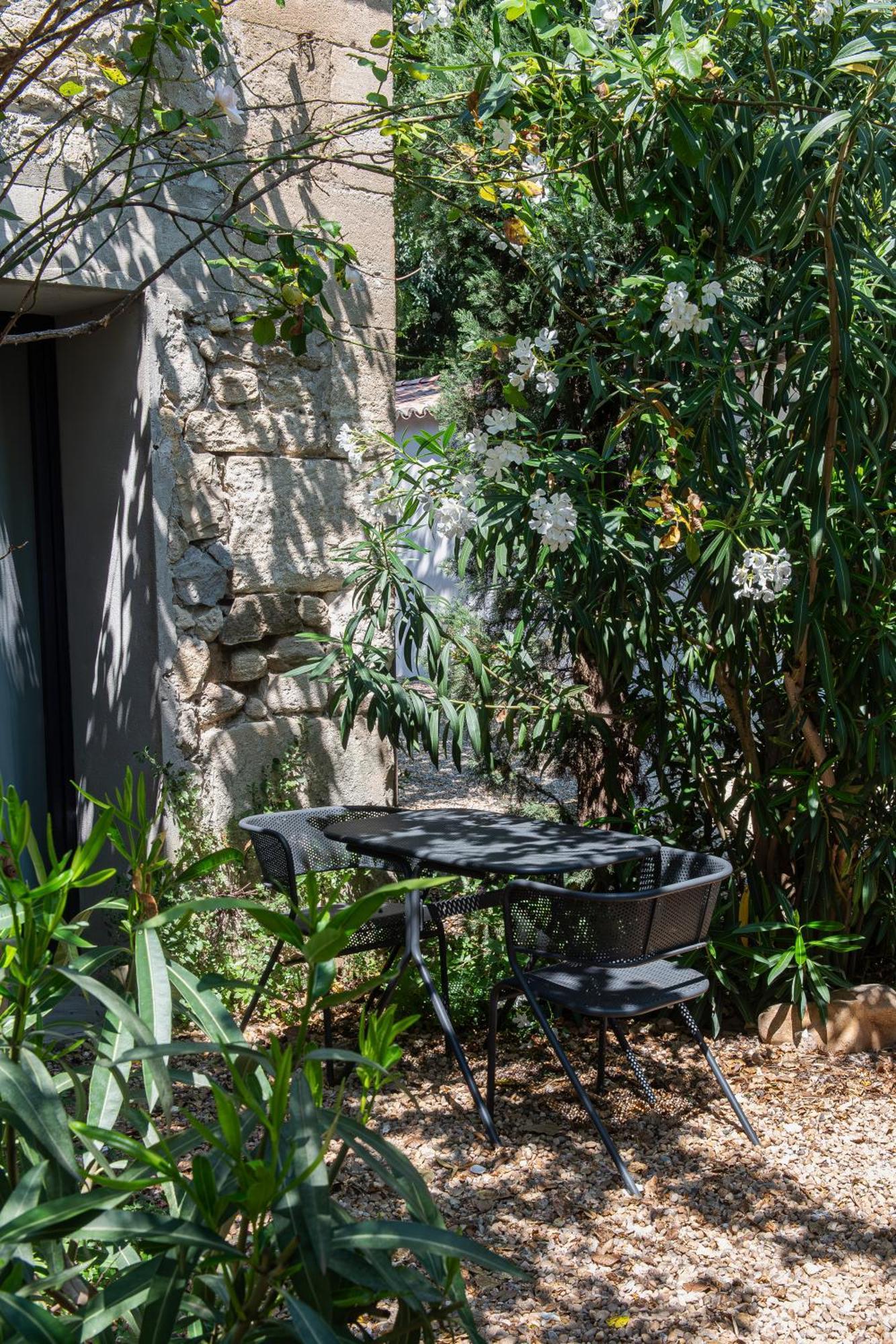 La Madeleine Arles Apartment Exterior foto